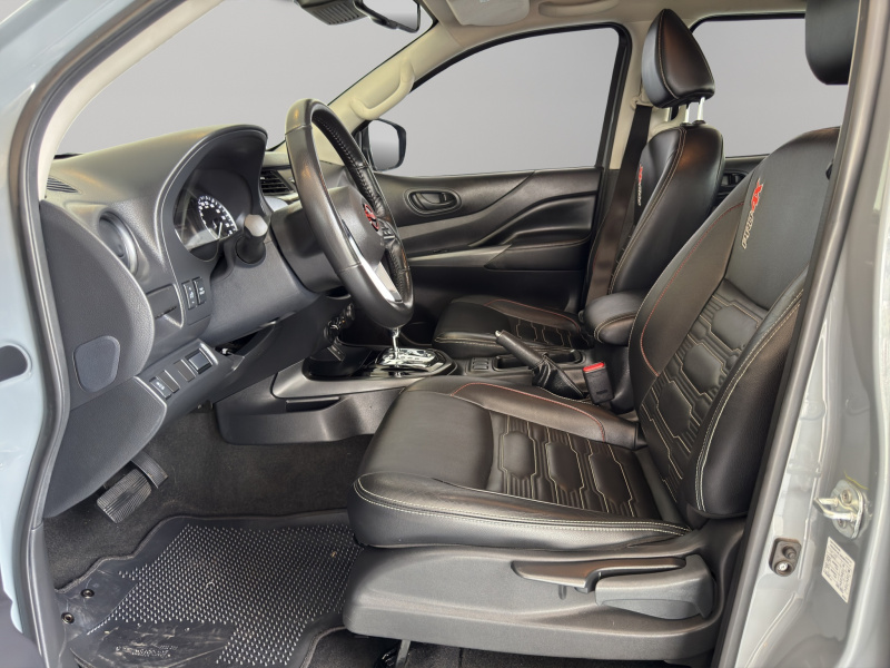 Nissan Comerciales Frontier y NP 300 Frontier Pick-Up 4 pts. NP300 Frontier Pro 4x, Doble Cab., V6, 4.0l, TA, a/ac., piel, RA-18 2024